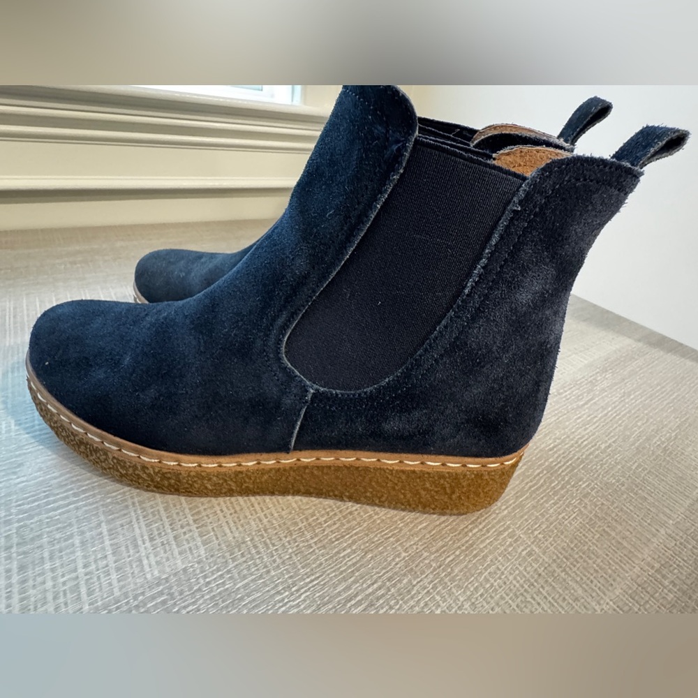 Lince Women Navy Blue Suede Boots